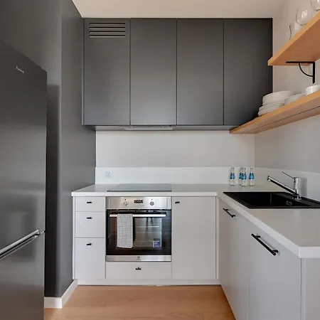 Boutique Aura 40 By Grand