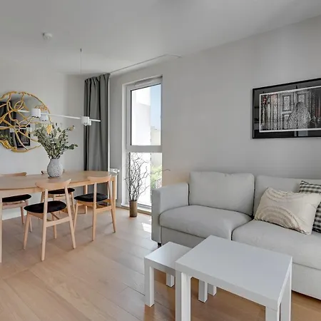 Boutique Aura 40 By Grand