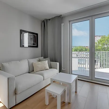 Boutique Aura 40 By Grand *