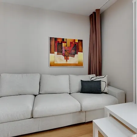 Boutique Aura 40 By Grand *