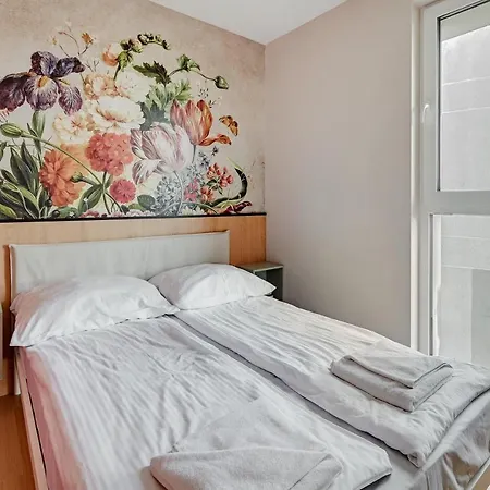 Boutique Aura 40 By Grand