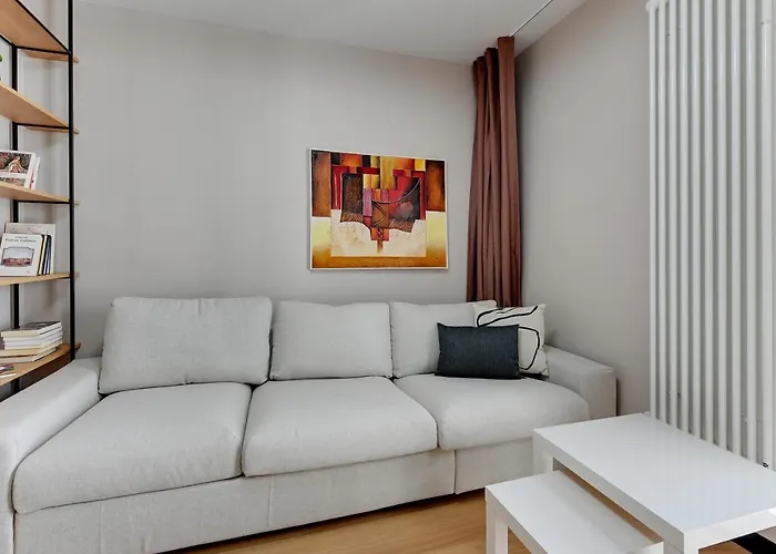 Boutique Aura 40 By Grand *