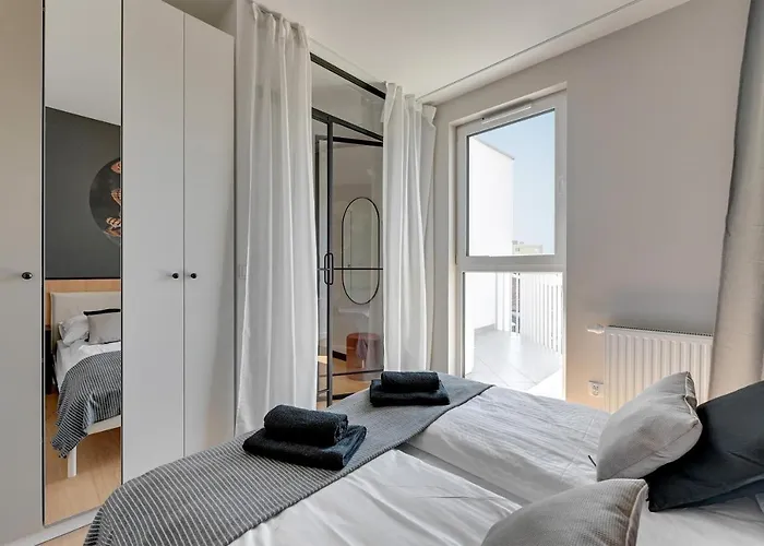 Boutique Aura 40 By Grand *